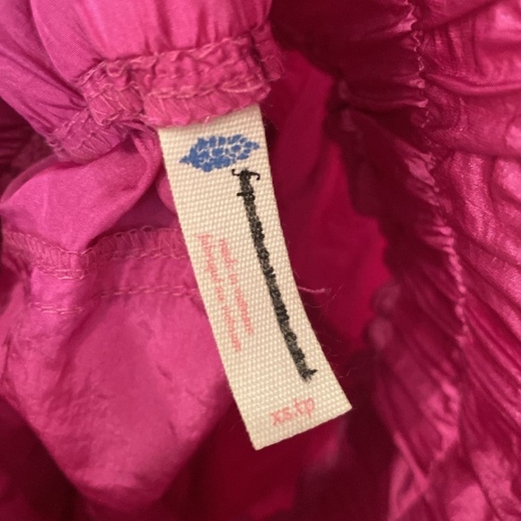 FP Movement fuchsia shorts Xs never worn 💕💕💕 - Picture 6 of 6